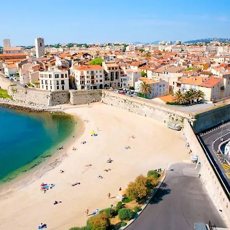 Climatise Apartment Antibes